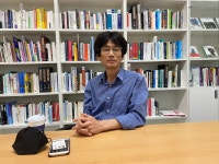 마술은 과학을 낳고, 과학은 마술을 낳고