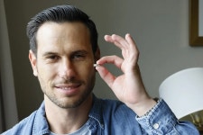 이너코스모스, 우울증 치료하는 뇌 임플란트 출시...간단한 수술이 장점