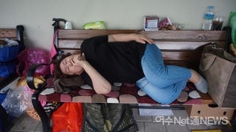수산물특화시장 상인, 생존권 보장요구하며 시청 별관에서 무기한 철야농성