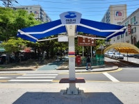 낮에는 그늘막, 밤에는 보안등 스마트 그늘막 설치