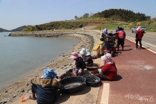 여수 소라면 달천갯마을, 바지락 영 트는 날