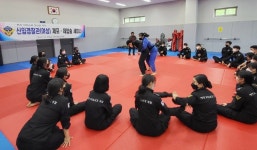 여수해경교육원, 신임경찰 여경 무도세미나 열어