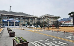 여수시청공무원노조, 지역 정치인,본청사 별관증축 정치적으로 이용해
