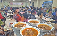 여수중앙병원, 여서동 어르신 200명에게 닭육개장 대접해
