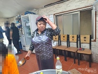 [섬 미식여행] 44년째 솥뚜껑을 지켜온 손맛, 개도 갯마을식당