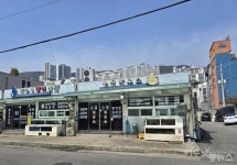 [미식기행] 진짜 여수의 맛... 여수 잠수기수협 식당가에서 찾은 개조개탕