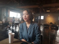 가난이 죄였던 시대, 우리 함께 치유해요