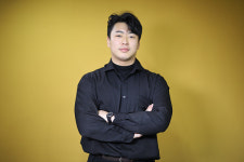 암스트롱, 1평만 있어도 스마트미러 홈트레이닝 서비스 PLEX 론칭