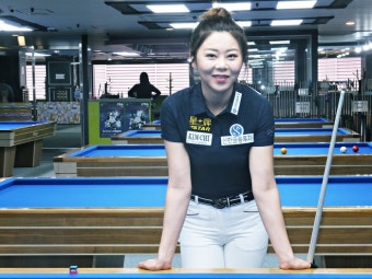 포켓볼 선수 옷 벗은 김가영, 