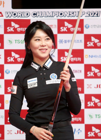 '무관의 여제' 김가영, 女프로당구 LPBA 왕중왕전 결승행...무관 설움 날리나