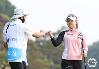[KLPGA] 임희정, 두산 매치플레이 첫 8강행...성유진과 4강행 다툼