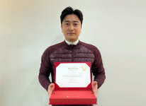 안정환, 아너스클럽 합류...세이브칠드런에 유튜브 채널 수익금 1억원 기부