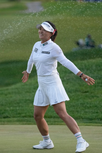 고진영, 연장서 이민지 꺾고 2년 만에 LPGA투어 파운더스컵 정상 탈환