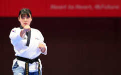 차예은, 항저우 AG 태권도 품새 정상...한국 선수단 여자 선수 첫 금메달