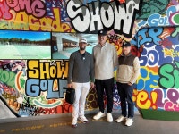 LA다저스 코치, 골프연습장 쇼골프 깜짝 방문 타석마다 론치모니터까지...