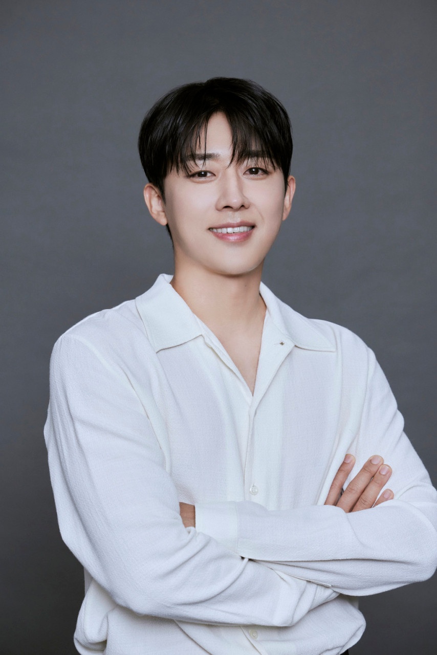 유승호, 데뷔 24년 만에 첫 연극 도전! 엔젤스 인 아메리카서 다채로운 변신 예고