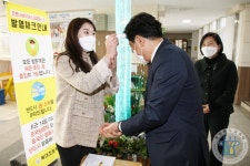 김병우 충북교육감, 中유학생 많은 학교 방문 코로나19 점검