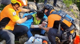 기장소방서, 달음산 정상 골절 등산객 안전 구조 성공