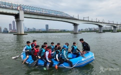서울시교육청, 중·고생 대상 한강 수상안전 체험교육 가동