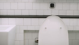 코로나 팬데믹에 대처하는 웰니스 가전제품 급부상...변기 자동 물 내림 내리미 호평