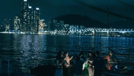 [A 현장] 아날로그 색감으로 전한 플라스틱의 경고...영화 