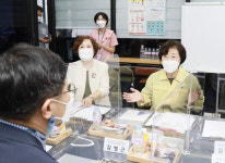 정영애 장관, 청소년쉼터 방문···폭염·코로나19 대응상황 현장점검