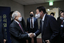 한노총 만나는 윤석열, 기업이냐 vs 노동이냐 솔로몬 선택 임박