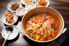 [송미옥 더봄] 개나 소나 할 줄 아는 김치찌개는