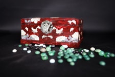 [주얼리기획] 유골 보석으로 고인을 품다···보석장 새 트렌드