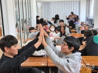 [이한세의 실버타운 탐방기] 2. 동해약천온천 실버타운 ② 고국 아동에게 미국 영어연수를 자비로 후원하는 재미교포 김벤