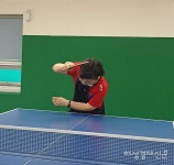 라봄라켓스포츠 | [김정희 더봄] 한 손에 라켓, 다른 한 손은?