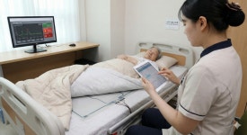 첨단 장비 제쳤다···요양원이 센서 대신 매트 깐 까닭