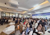 [포토]개항도시 인문학 시즌7, 유시민 강연 듣기 위해 몰린 인파