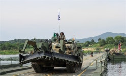 현대로템, 2500억 규모 장애물개척전차 2차 양산 계약