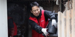 롯데렌탈, 정릉동 지역주민 위한 연탄나눔 봉사 진행