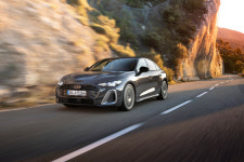 올해 출시 예정인 신차 아우디 A5, 어떤 모델일까?