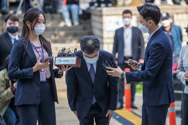 이준석 대표, 압수수색 소환 속 개혁신당 논란 확산 현황