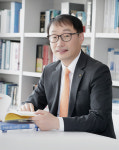 구현모 KT 대표 물러난다···대표이사 후보자군서 사퇴