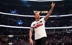 결국 해고된 프로레슬러 CM펑크, 논란이 된 AEW 2년