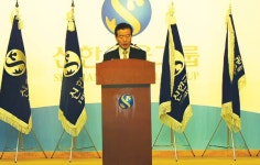 [금융의神] 신한 라응찬⑤ 백년은행, 천만인의 카드 빅딜