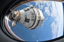 NASA 우주인 2명, 국제우주정거장에 내년 2월까지 체류 예상