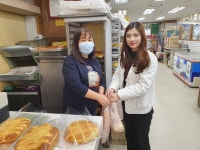 동두천시 불현동 거북이과자점, 이웃사랑 실천