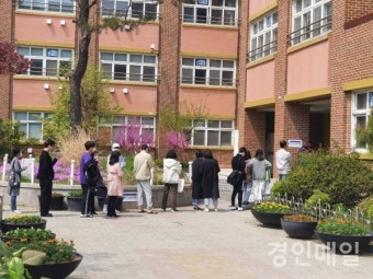 21대 총선 오후 2시 투표율 53%... 지난 총선보다 10.7% 상승 '역대 최고'