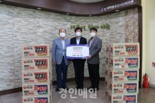 인천중부경찰서 경찰발전협의회, 성.미가엘종합사회복지관에 추석명절 사랑나눔 전달