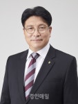 인천시교육청 도성훈 교육감, 용현동 화재 피해 초등학생 형제에게 성금 전달