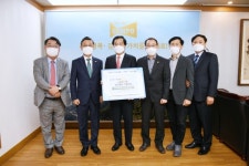 와이에스개발(주), 김포복지재단에 마스크 3만 장 기부