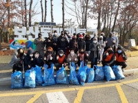 동두천시 로컬드림봉사회, 미군과 함께하는 보산역 거리환경 정화