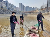 중앙환경기업유 | 김포시, 한강중앙공원 내 환경정화 봉사활동 참여자 모집