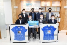 유망중소기업 ㈜대성아스콘·(주)대성레미콘, 양주시민축구단에 3000만원 후원금 전달