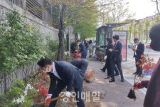 인천 동구 송림3ㆍ5동, 공동주택 담장 유휴지에 꽃밭 조성